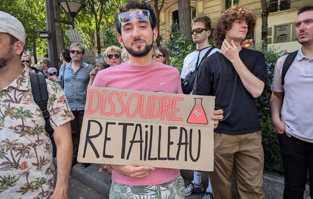 Le ministre de l'Intérieur voulait dissoudre le groupe
