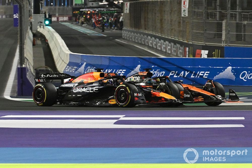 Max Verstappen contre Oscar Piastri à Djeddah.