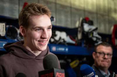 Vendredi, Lane Hutson, lors du record des joueurs des Canadiens à Brossard.