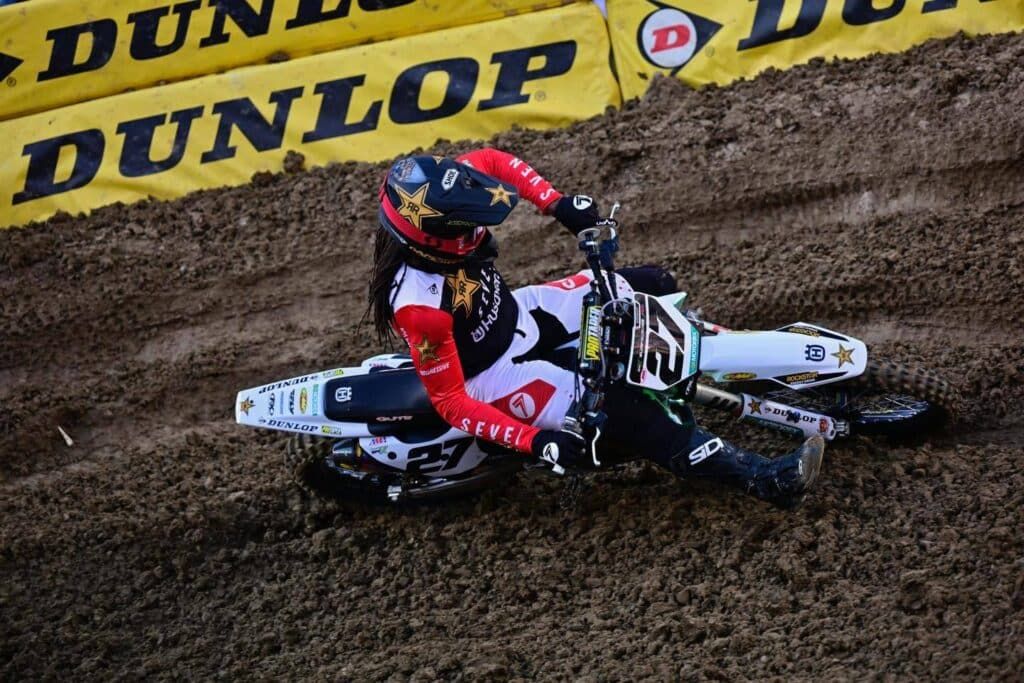 Malcolm Stewart a passé une bonne partie de la finale sur le podium mais a terminé au pied. © DR