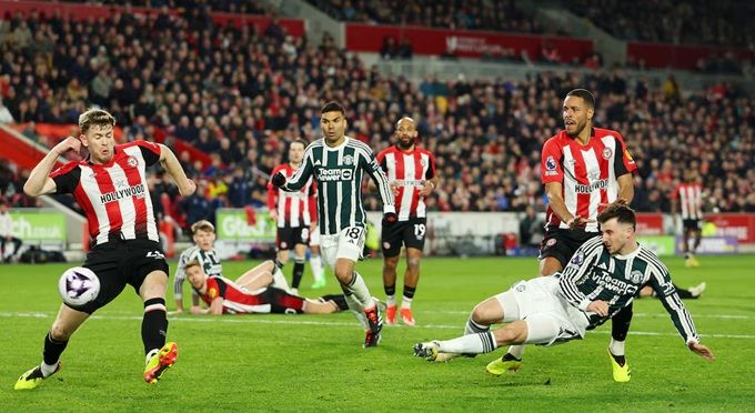 SOI Ratio Brentford - Manchester United: The Power of Bees - Photo 2.