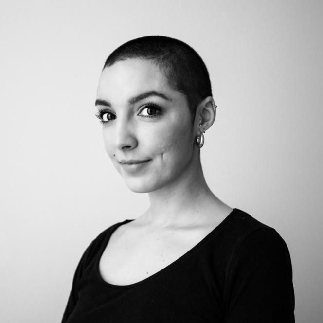 Julia Limousin, créatrice de bijoux de la marque YMU.