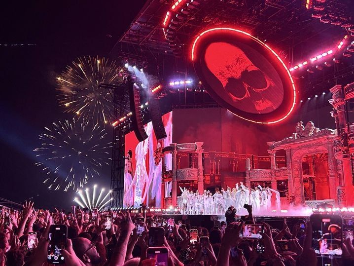 Lady Gaga a offert à ses fans brésiliens un spectacle mémorable après 13 ans d'absence.