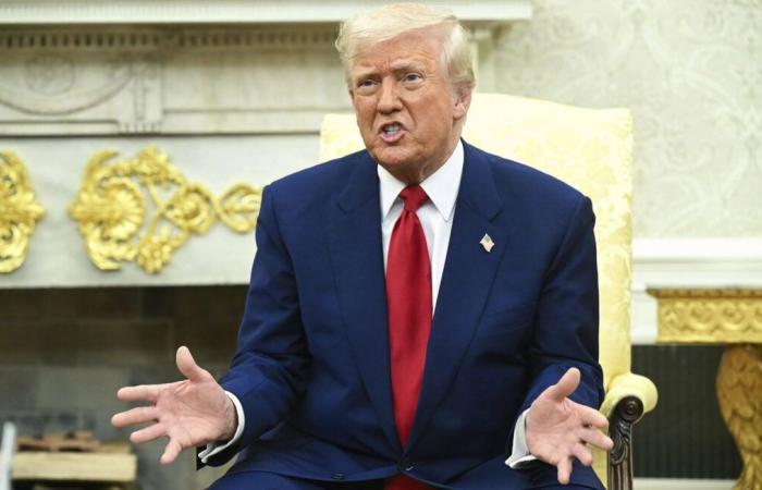 Trump «pas content» contre Poutine parce que les Russes «bombardent comme un fou» -.
