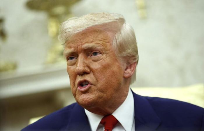 Les nouvelles tâches de douane imposées par Donald Trump sur la Chine grimperont à 104% mercredi, annonce la Maison Blanche -.