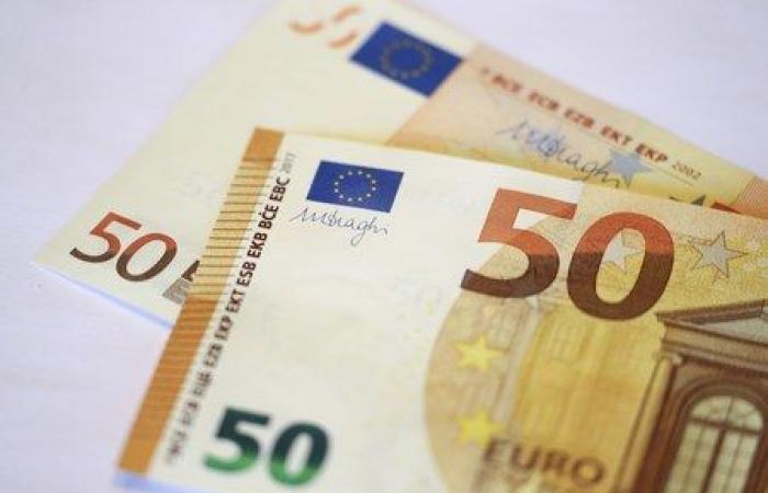 Le dollar américain tombe mardi avant le livre rouge, Daly de la Fed de San Francisco -.