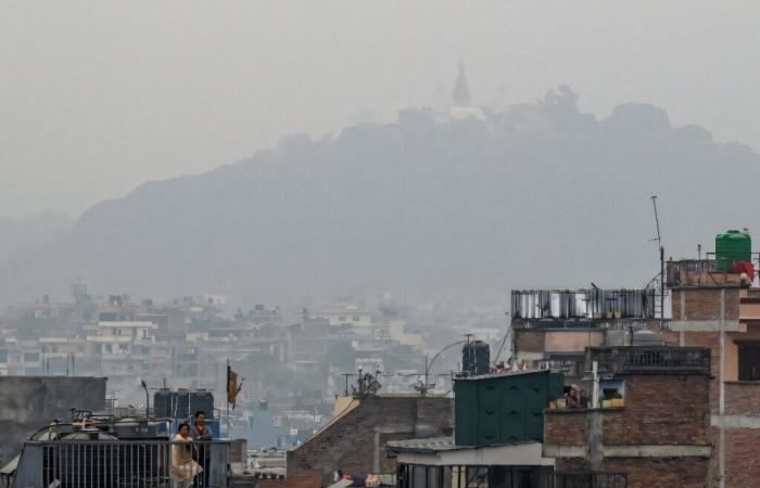 Le Népal combat les incendies de forêt et la pollution dans l’hiver plus sec – la France -.