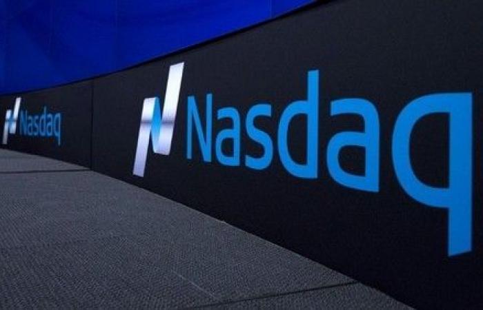 Le «$-index» bénéficie modérément de + 12% du NASDAQ -.