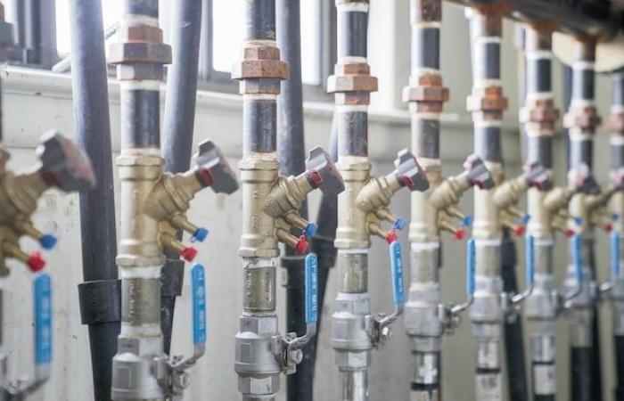Choisissez l’énergie géothermique pour chauffer et la climatisation dans un école secondaire -.