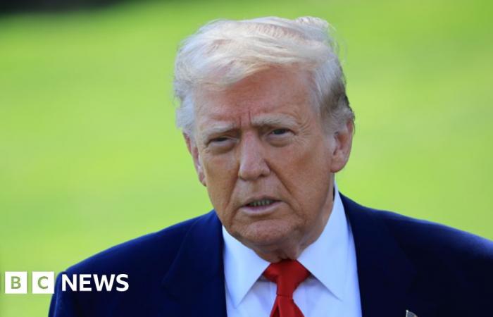 Trump signe un décret exécutif pour bloquer le financement de la radio publique nationale -.