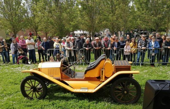 Frouzins. Les (très) vieilles voitures de course ont réussi leur pari -.