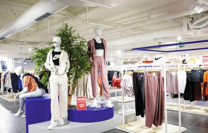 Le marché des textiles est finalement stabilisé, motivé par les vêtements de sport, le commerce électronique et la seconde main -.