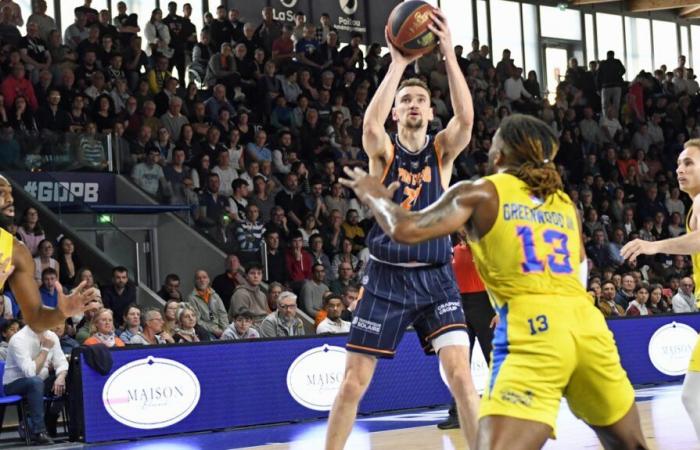 Le Poitiers Basket 86 gagne dans Fos-sur-Mer -.