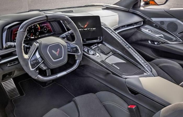 Il y a un changement dans la cabine pour la Corvette 2026 et un essai Zora Cabriolet. -.