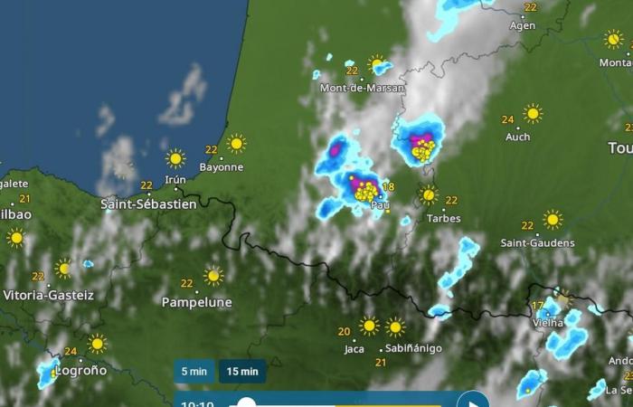 La grêle est tombée dans des endroits ce samedi après-midi, avec parfois de grandes grêles -.