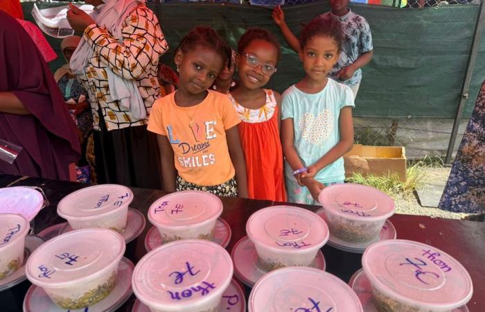 Petits plats pour un grand projet sur le marché de Chirongui -.