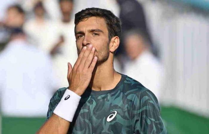 «Comme Sinner et Alcaraz, ou Draper, Fonseca, Mensik et d’autres, Lorenzo peut aspirer à devenir le meilleur joueur du monde» -.