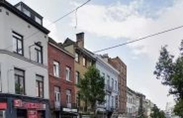 Un mort et 14 blessés doivent être déplorés -.