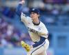 Le début éblouissant de Roki Sasaki prend une tournure amère tandis qu’un chef de la MLB le compare durement à Paul Skènes avec un verdict choquant. -.