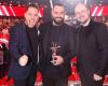 Le chanteur du Nord, Sébastien Longhi, membre du groupe Il violoncelle, remporte la finale de la voix -.